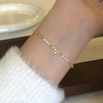 Snowflake Zircon Pearl Bracelet Female Niche Beaded Advibe Studio